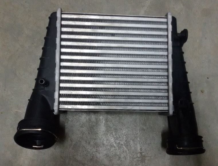 INTERCOOLER(IVW002) VW PASSAT / SUPERB 1,9TDI 2,0 TDI 00-